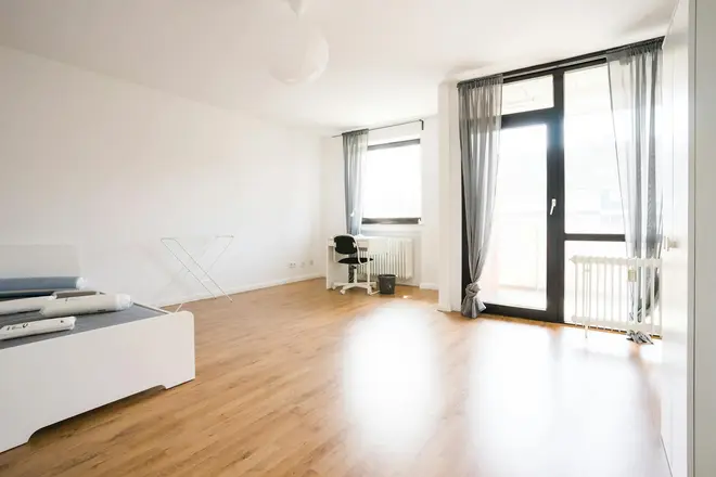 WG-Zimmer mit 10 m² in Düsseldorf – Bild 1