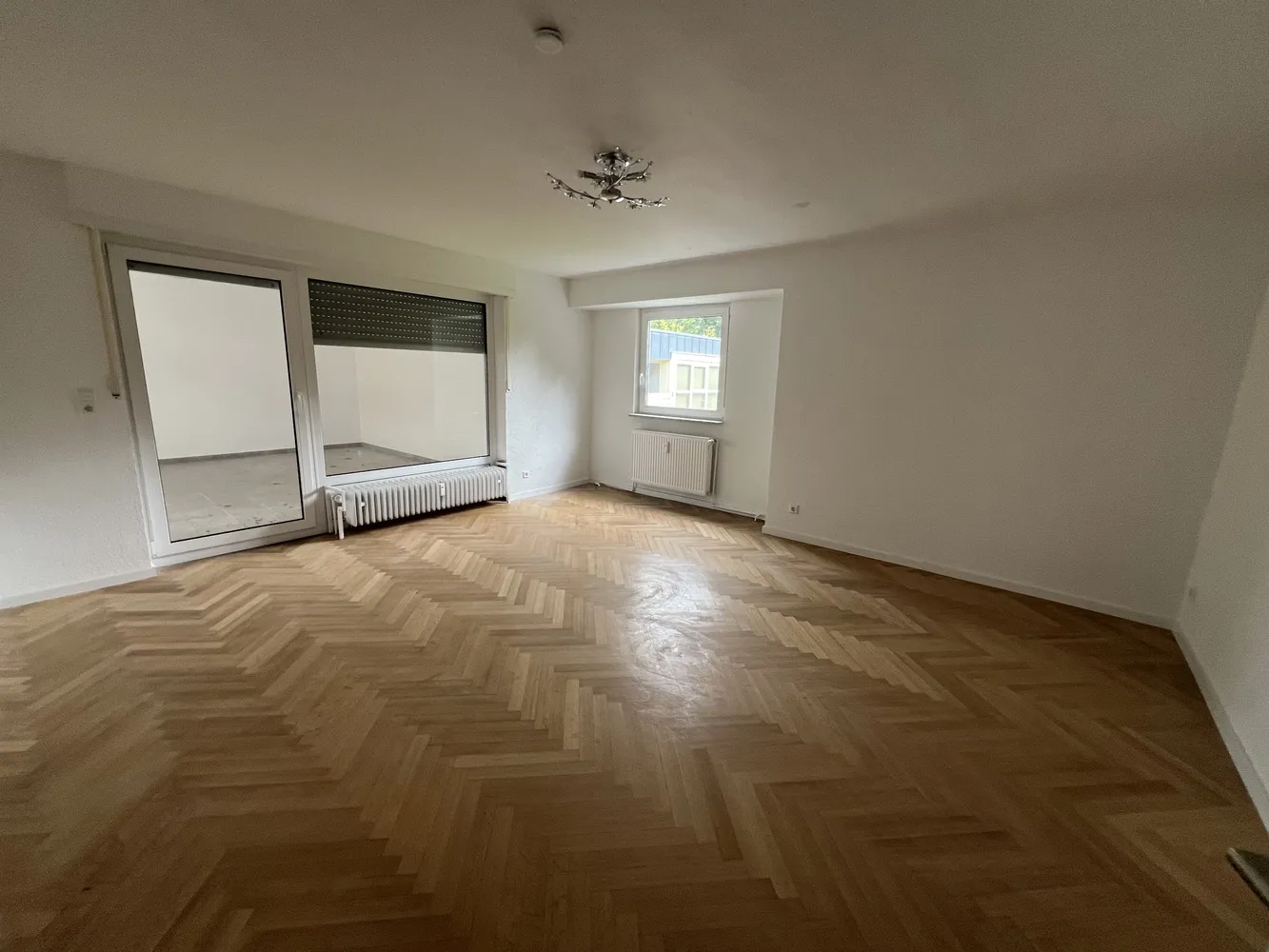 7 Zimmer Wohnung mit 210 m² in Kaiserslautern – Bild 9