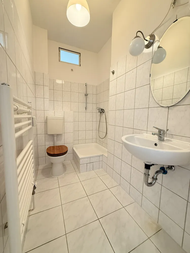 2 Zimmer Wohnung mit 75 m² in Berlin – Bild 12