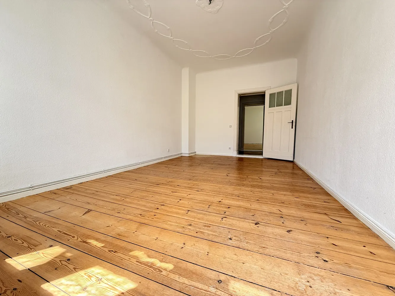 2 Zimmer Wohnung mit 75 m² in Berlin – Bild 3