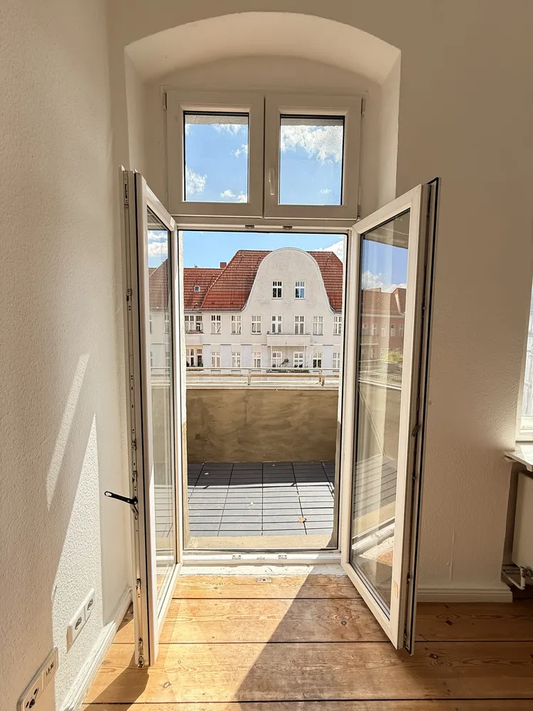 2 Zimmer Wohnung mit 75 m² in Berlin – Bild 4