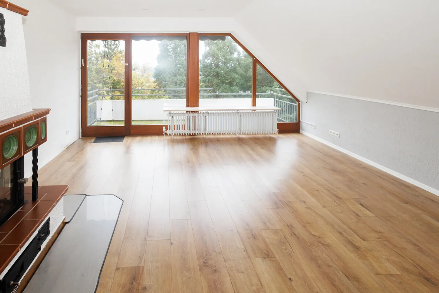 6 Zimmer Wohnung mit 100 m² in Koblenz – Bild 1