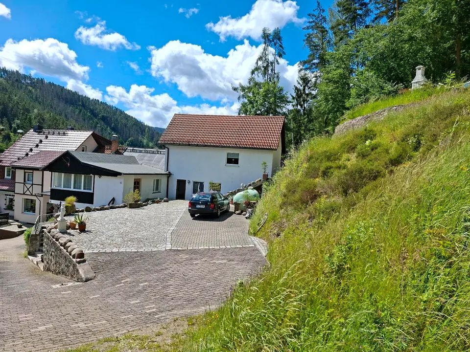 4 Zimmer Haus mit 120 m² in Gera – Bild 1
