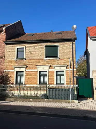 4 Zimmer Wohnung mit 125 m² in Halle (Saale) – Bild 2