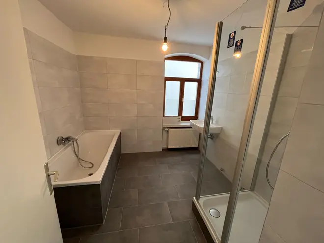 4 Zimmer Wohnung mit 125 m² in Halle (Saale) – Bild 6