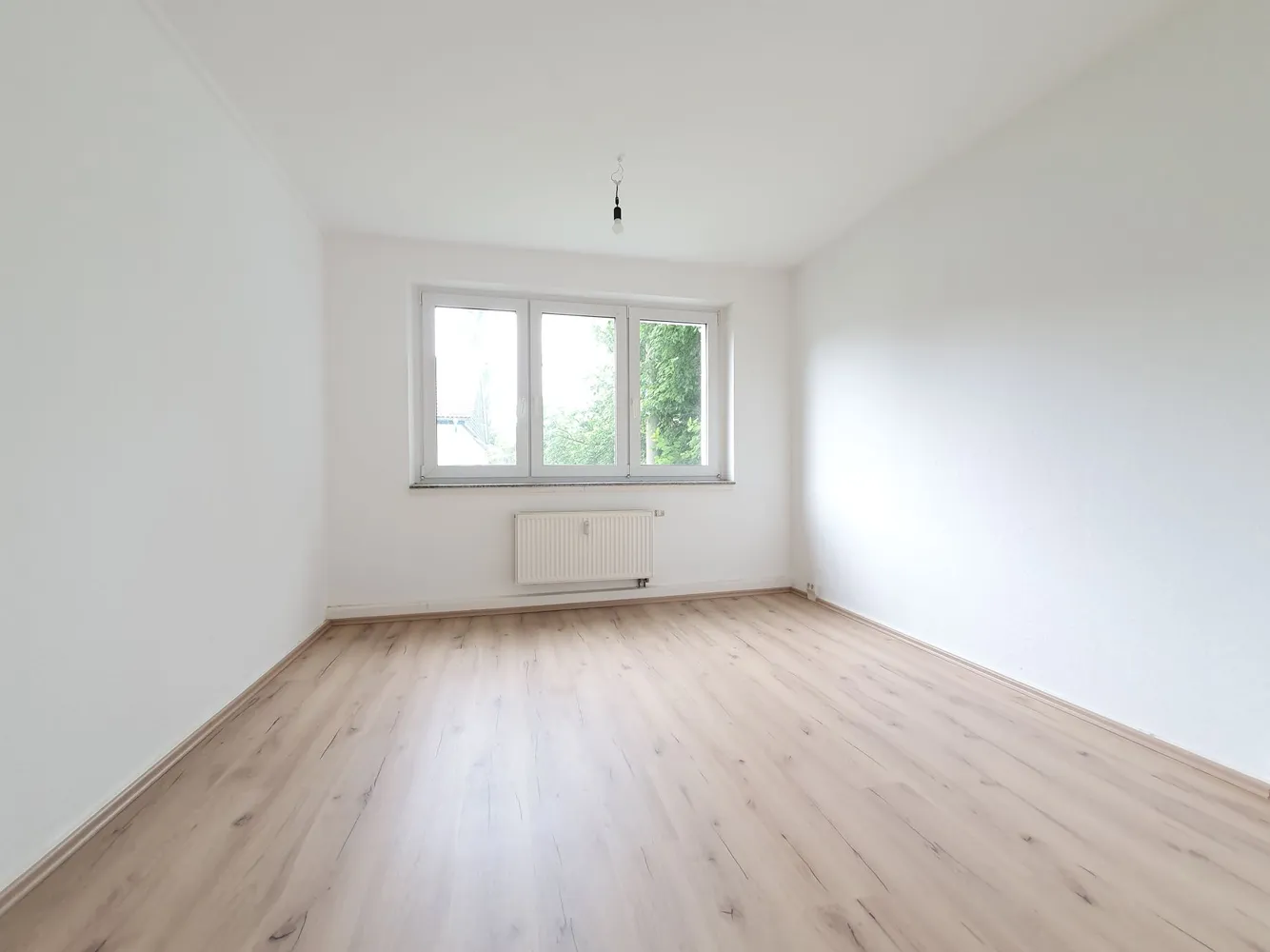 4 Zimmer Wohnung mit 71 m² in Eisenach – Bild 2