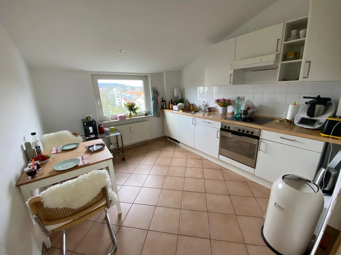 3 Zimmer Wohnung mit 85 m² in Bonn – Bild 2