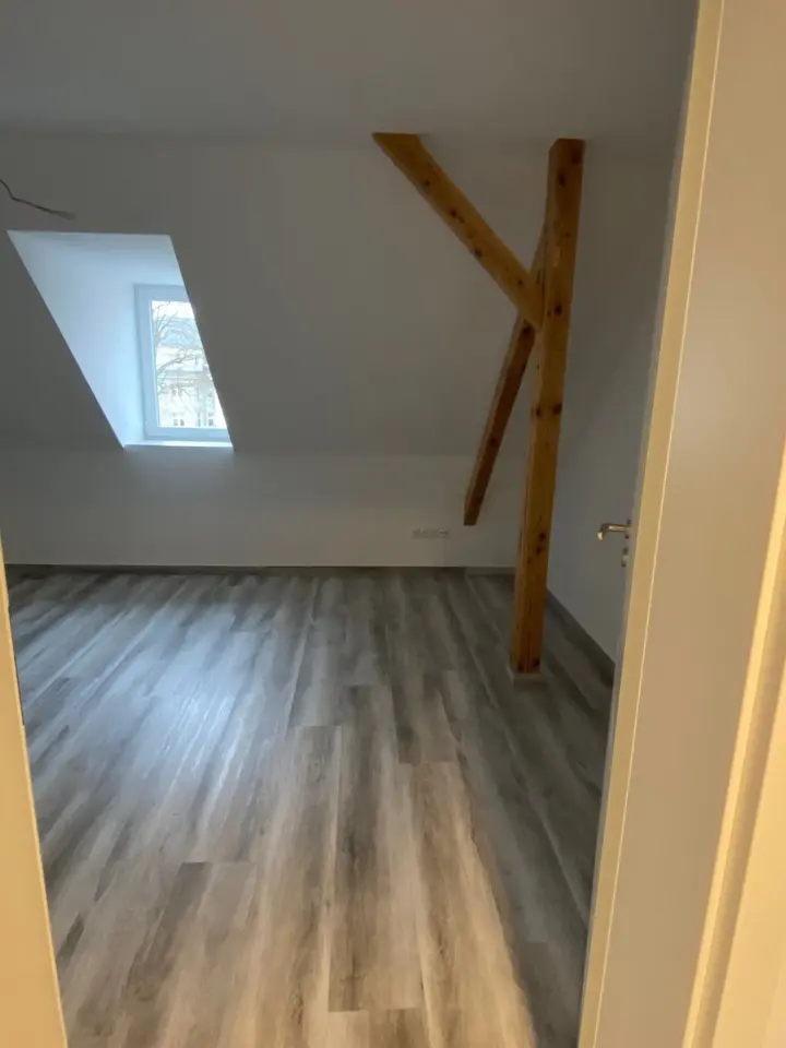 6 Zimmer Wohnung mit 145 m² in Plauen – Bild 7