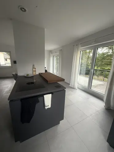 5 Zimmer Wohnung mit 145 m² in Hannover – Bild 1