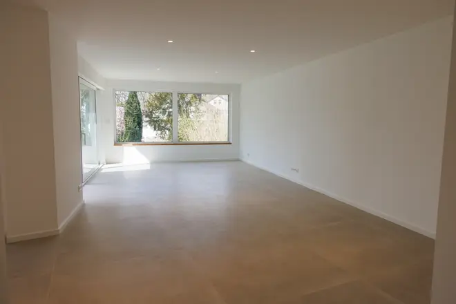 8 Zimmer Haus mit 370 m² in Leverkusen – Bild 2