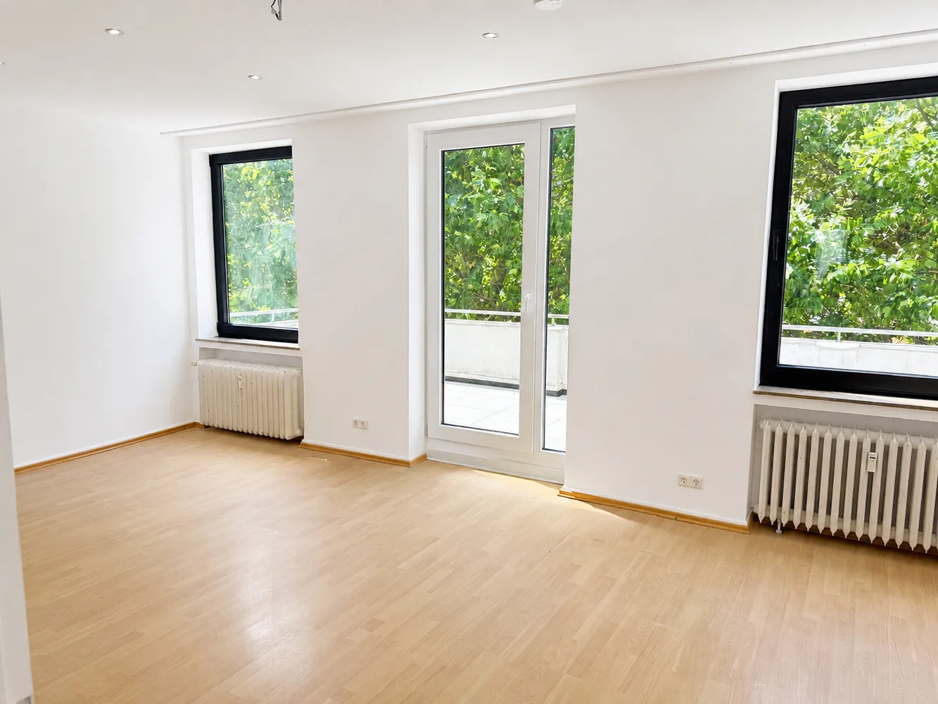 2 Zimmer Wohnung mit 77 m² in Düren – Bild 2