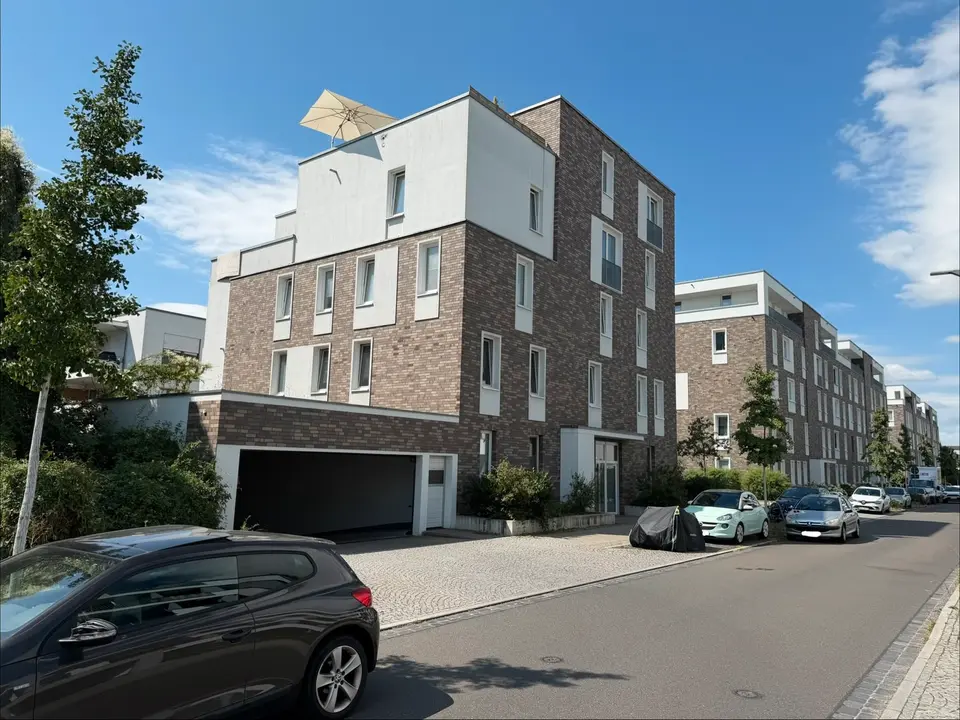 4 Zimmer Wohnung mit 146 m² in Erfurt – Bild 1