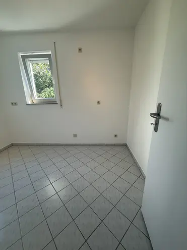 4 Zimmer Wohnung mit 72 m² in Chemnitz – Bild 9