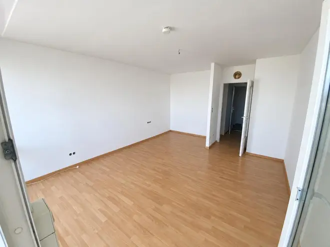1 Zimmer Wohnung mit 32 m² in Regensburg – Bild 2