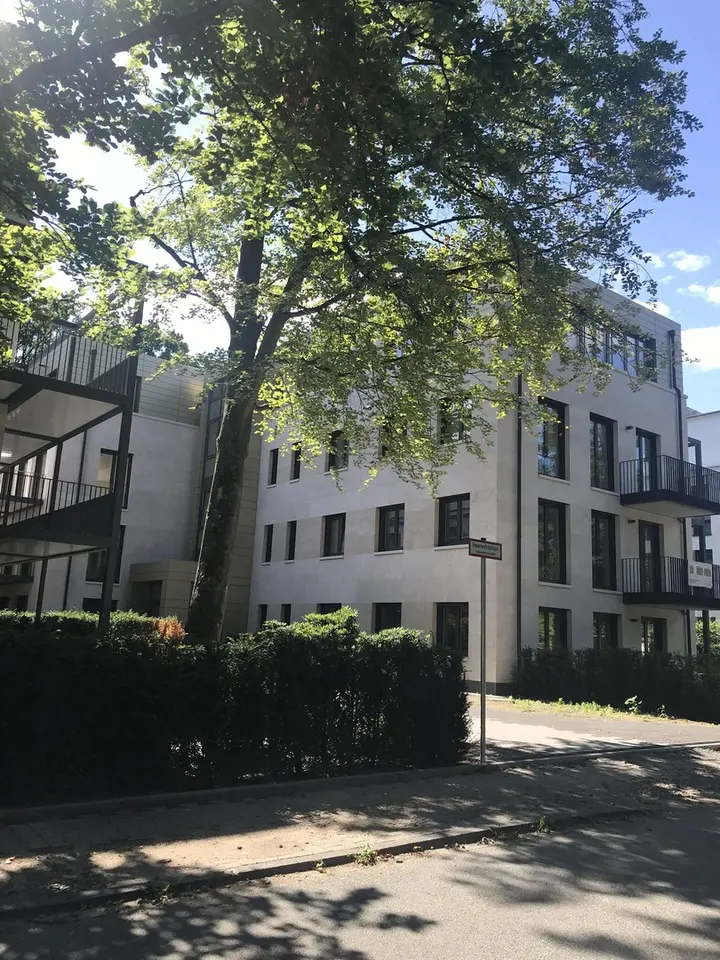 4 Zimmer Wohnung mit 169 m² in Rodgau – Bild 2