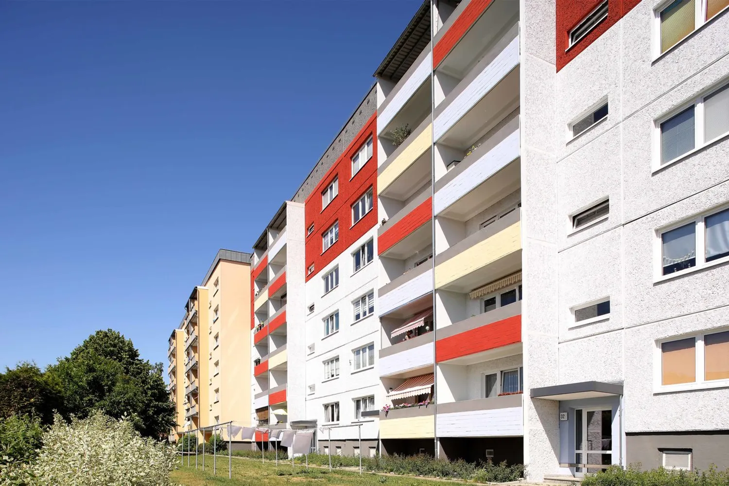 4 Zimmer Wohnung mit 76 m² in Neubrandenburg – Bild 1