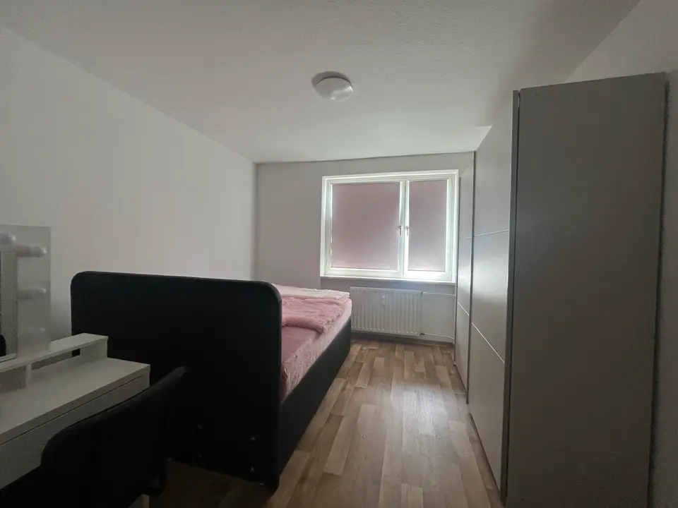 2 Zimmer Wohnung mit 37 m² in Neubrandenburg – Bild 2