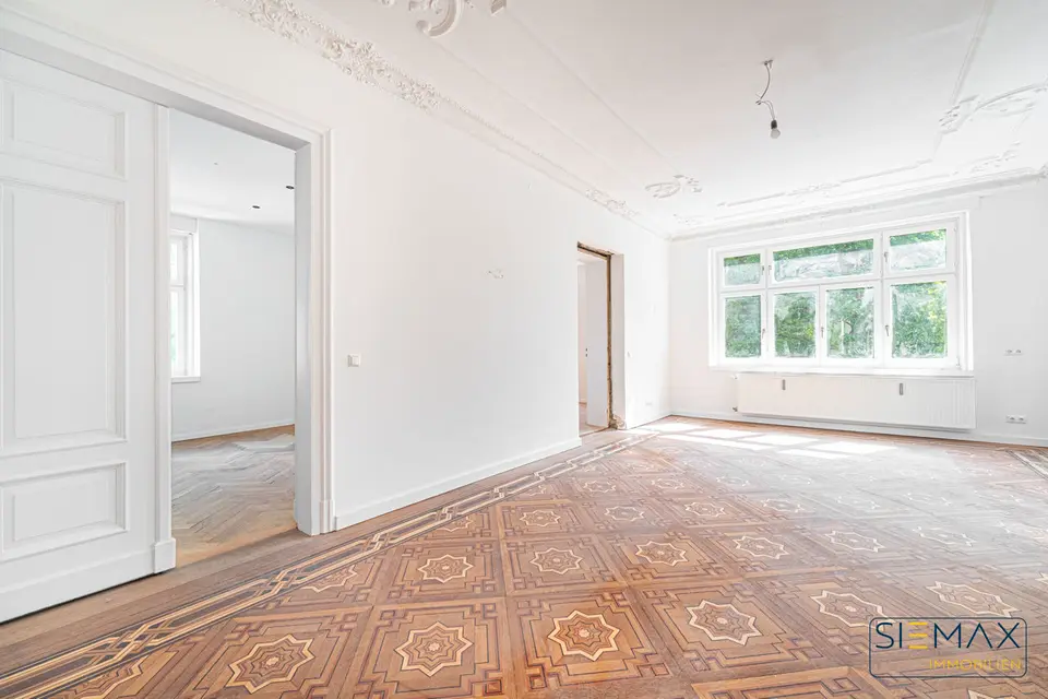 8 Zimmer Wohnung mit 240 m² in Augsburg – Bild 2