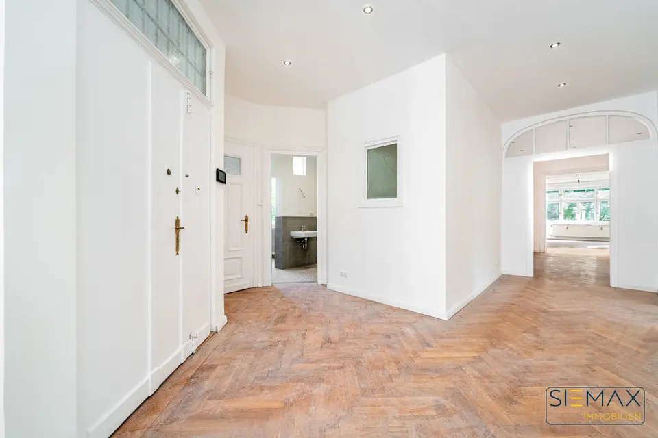 8 Zimmer Wohnung mit 240 m² in Augsburg – Bild 8