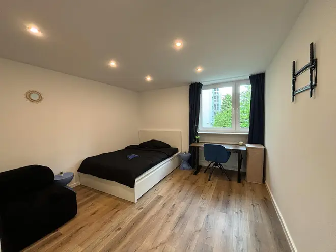 WG-Zimmer mit 10 m² in München – Bild 2