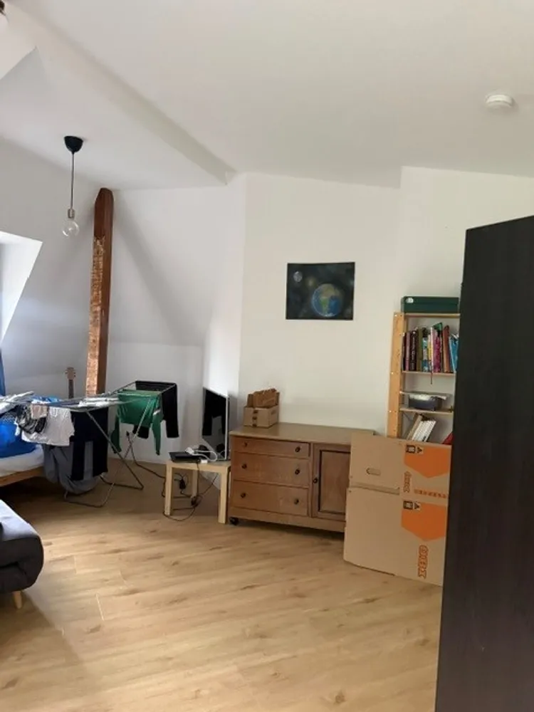 2 Zimmer Wohnung mit 65 m² in Hamburg – Bild 1