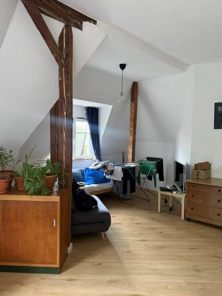 2 Zimmer Wohnung mit 65 m² in Hamburg – Bild 2
