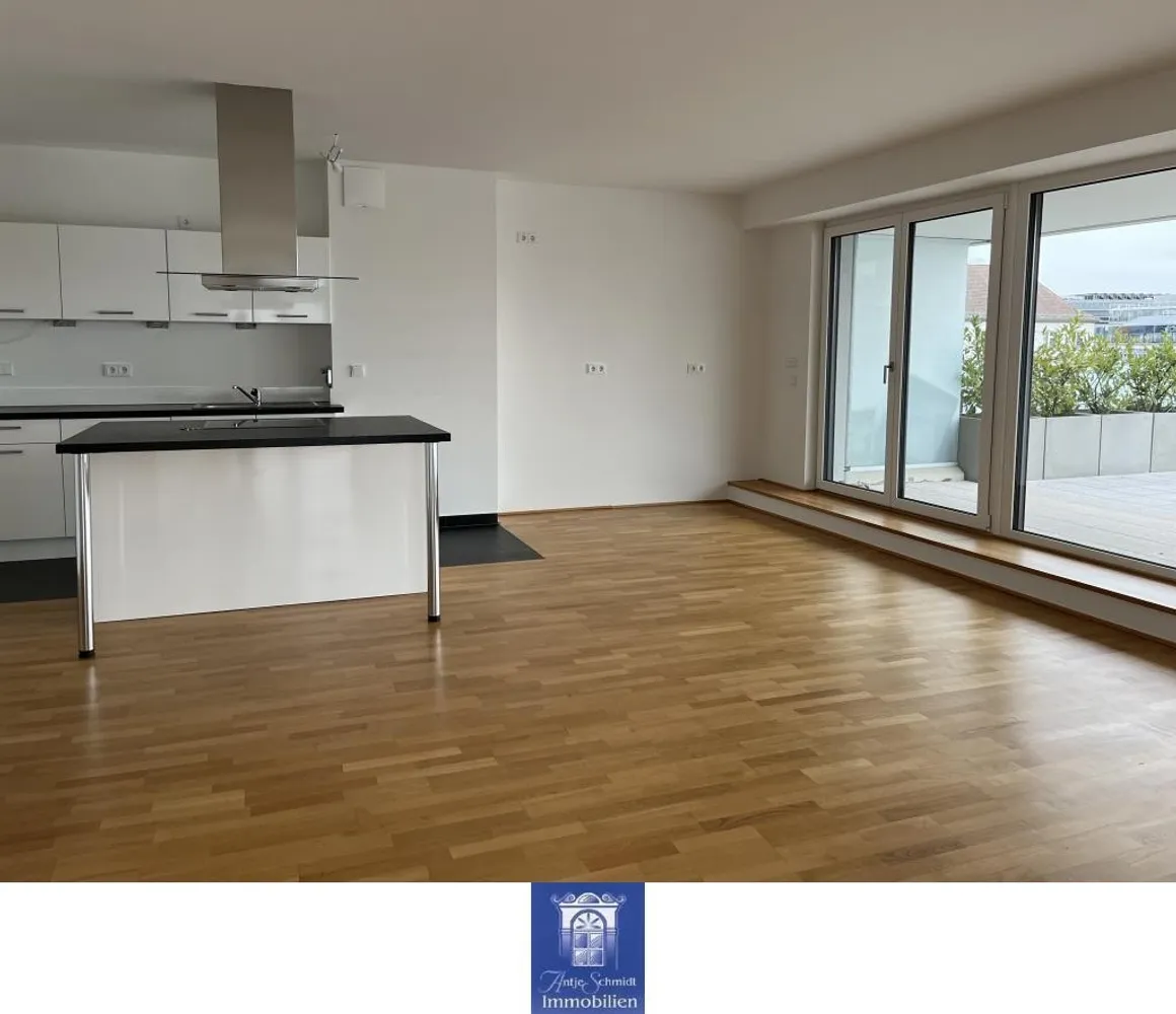 4 Zimmer Wohnung mit 166 m² in Dresden – Bild 2