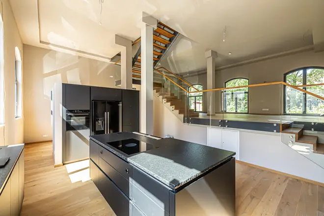 5 Zimmer Haus mit 294 m² in Karlsruhe – Bild 2