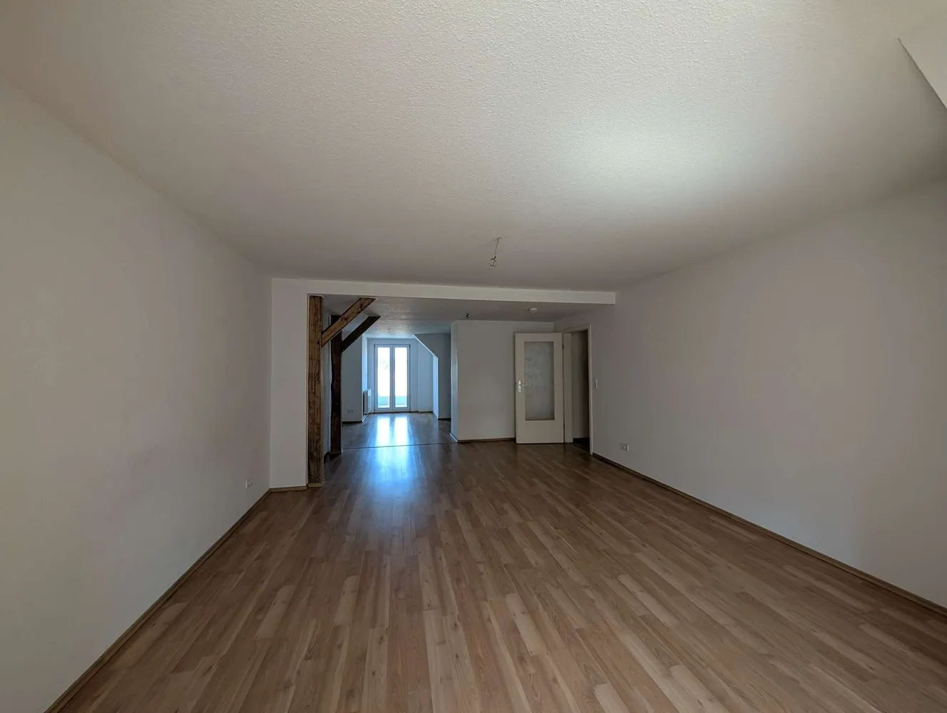 3 Zimmer Wohnung mit 102 m² in Görlitz – Bild 3