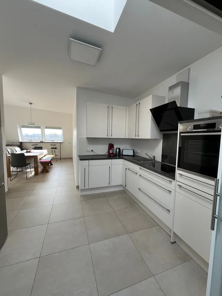 5 Zimmer Wohnung mit 172 m² in Chemnitz – Bild 2