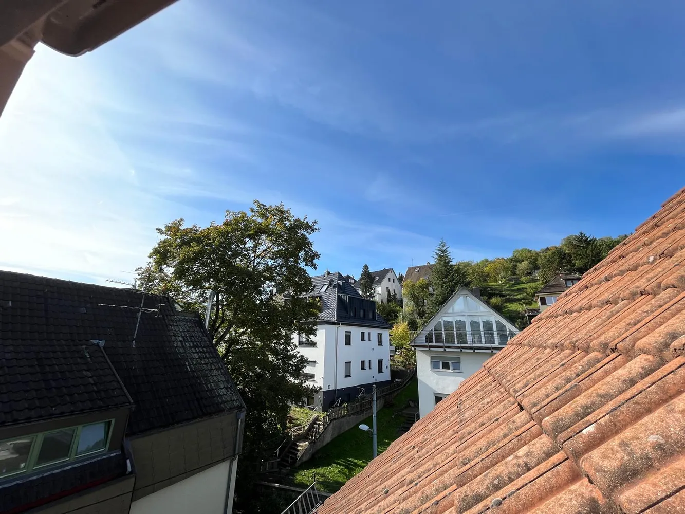 2 Zimmer Wohnung mit 120 m² in Stuttgart – Bild 2