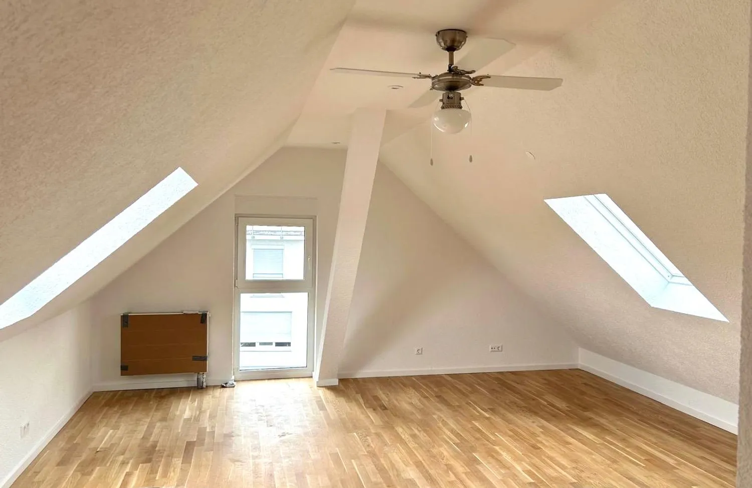 2 Zimmer Wohnung mit 120 m² in Stuttgart – Bild 5