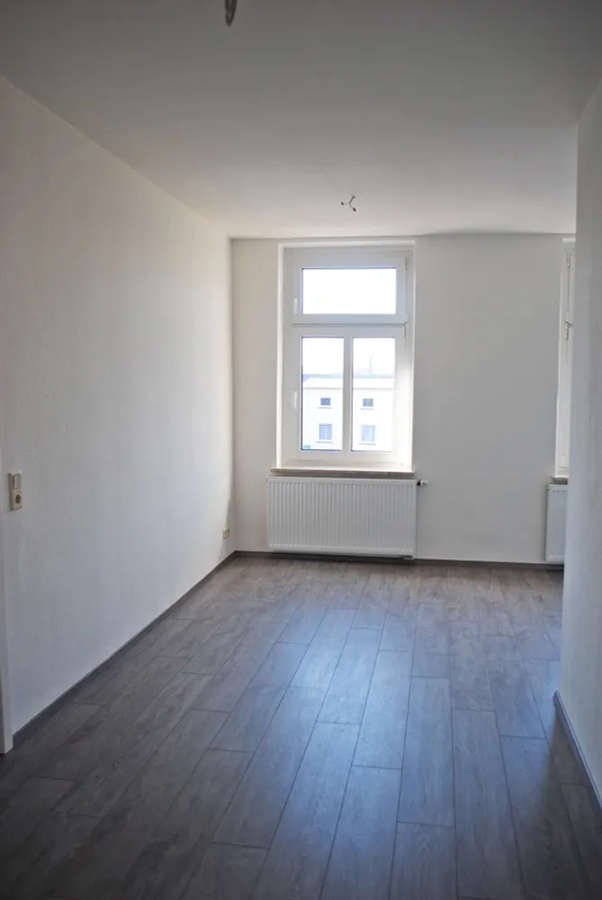 2 Zimmer Wohnung mit 70 m² in Merseburg – Bild 2