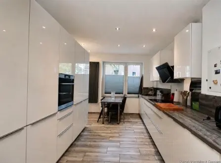 4 Zimmer Wohnung mit 160 m² in Hannover – Bild 8