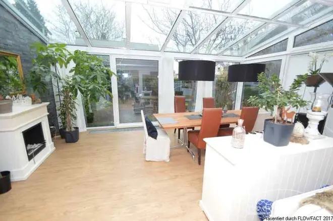 4 Zimmer Wohnung mit 120 m² in Bremen – Bild 1