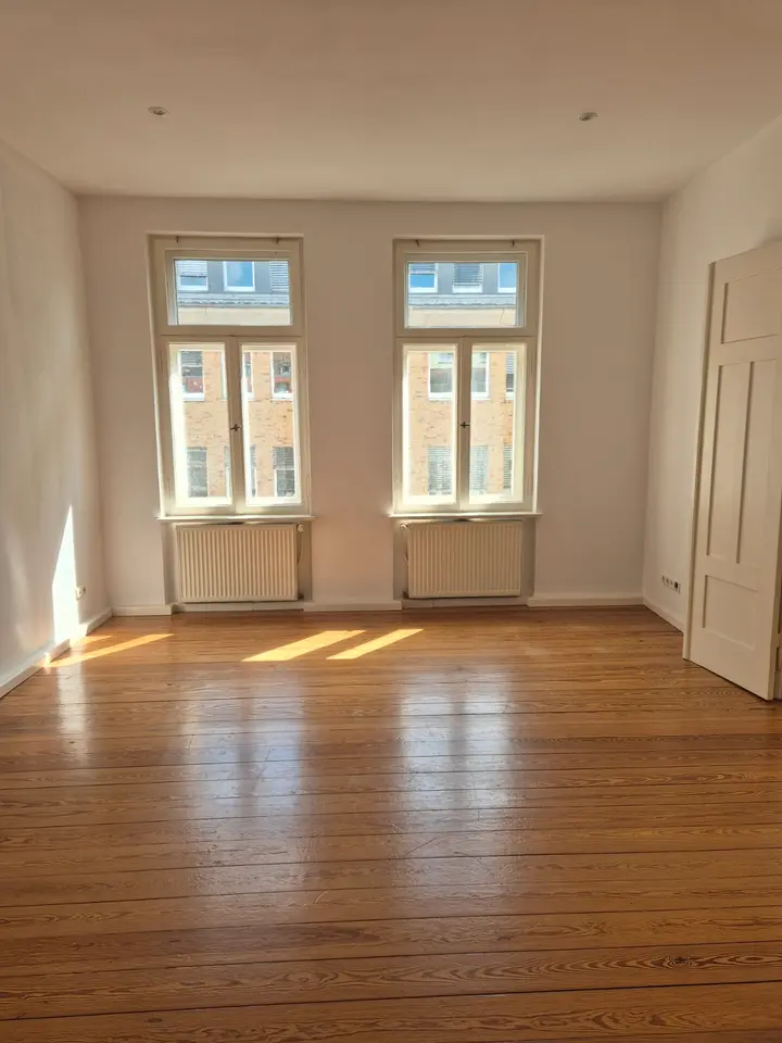 2 Zimmer Wohnung mit 65 m² in Schwerin – Bild 2