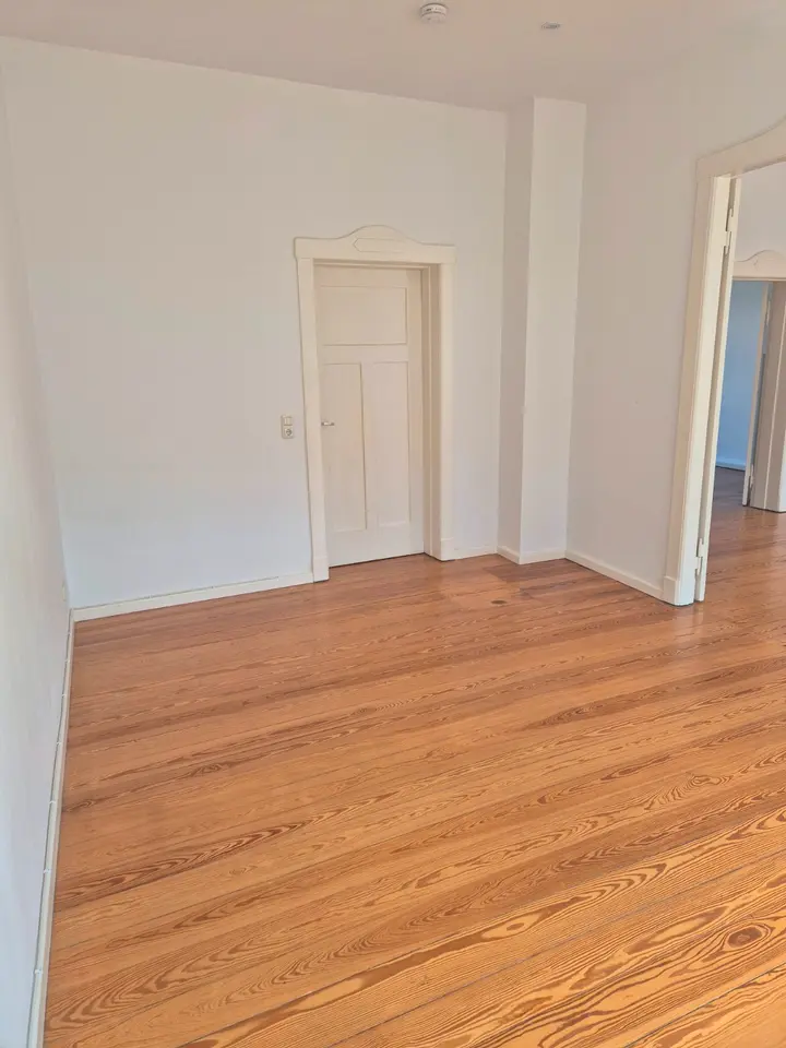 2 Zimmer Wohnung mit 65 m² in Schwerin – Bild 3