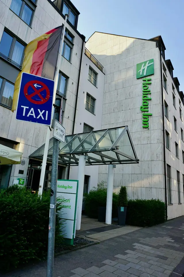Studio mit 24 m² in Düsseldorf – Bild 2