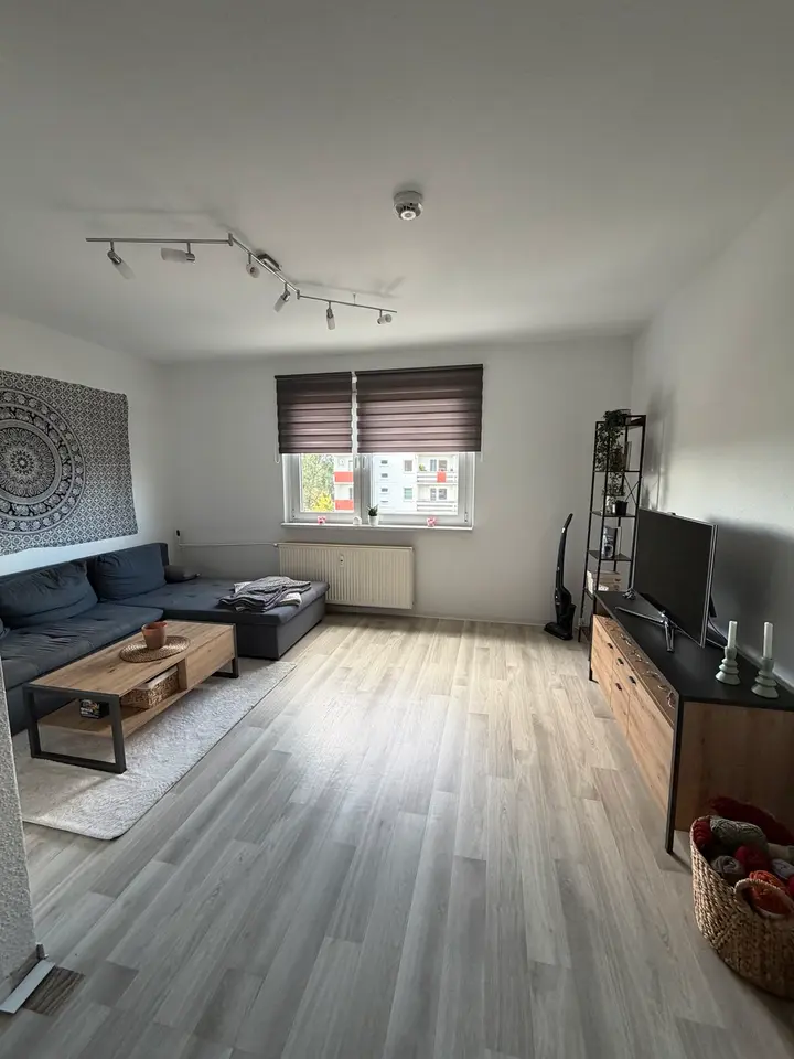 3 Zimmer Wohnung mit 66 m² in Neubrandenburg – Bild 1