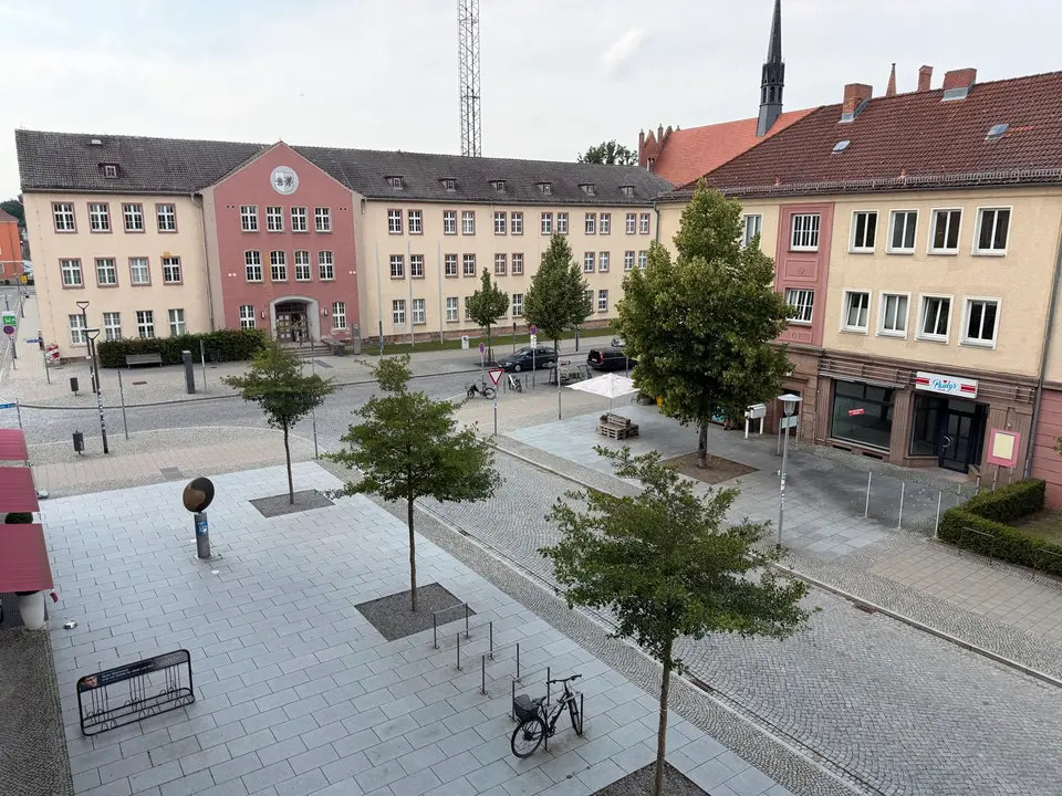 3 Zimmer Wohnung mit 66 m² in Neubrandenburg – Bild 2