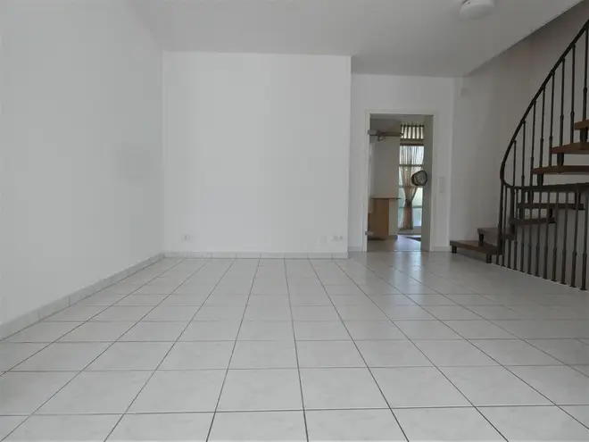 5 Zimmer Haus mit 179 m² in Wiesbaden – Bild 3