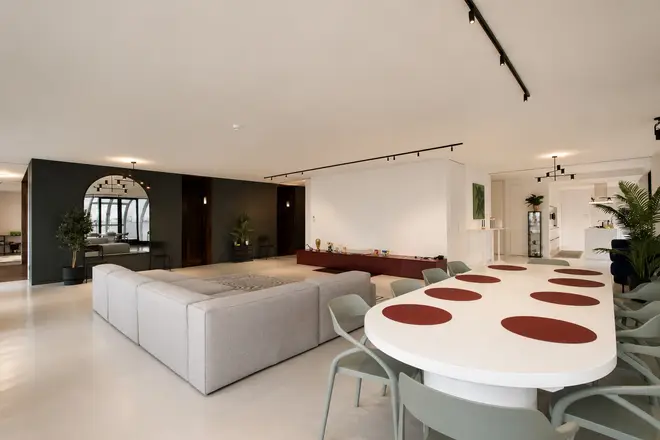 5 Zimmer Wohnung mit 335 m² in Berlin – Bild 3