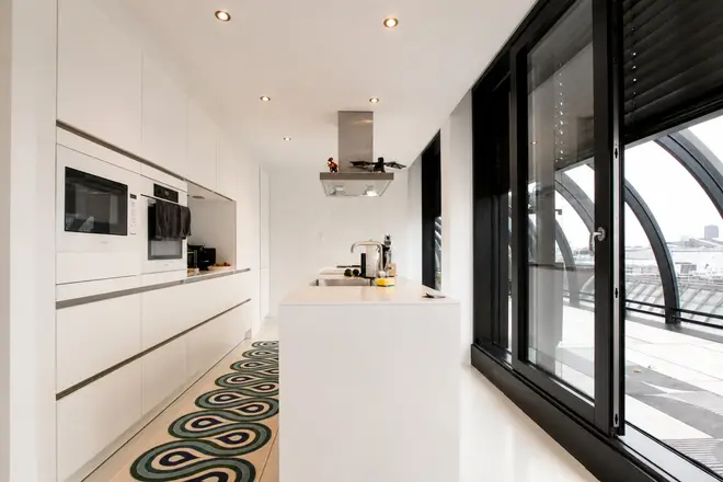 5 Zimmer Wohnung mit 335 m² in Berlin – Bild 7