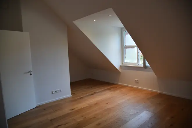6 Zimmer Haus mit 178 m² in München – Bild 11