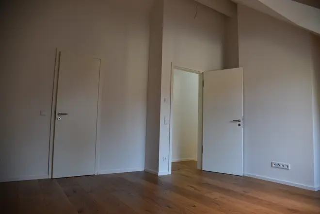 6 Zimmer Haus mit 178 m² in München – Bild 12