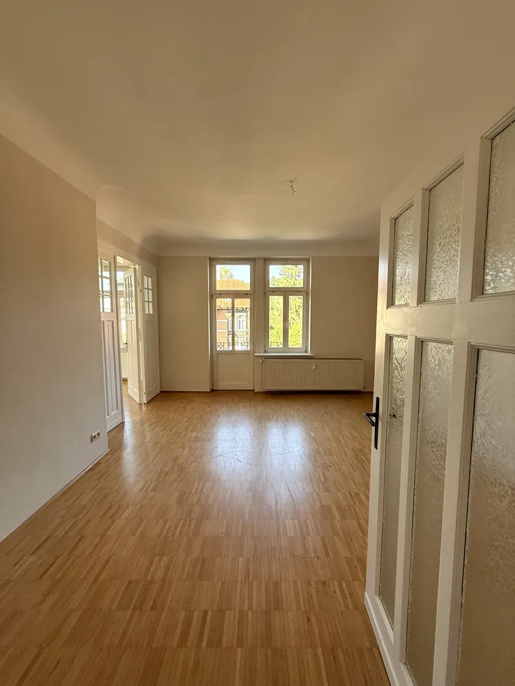 4 Zimmer Wohnung mit 122 m² in Eisenach – Bild 2
