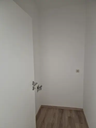 2 Zimmer Wohnung mit 42 m² in Dresden – Bild 12