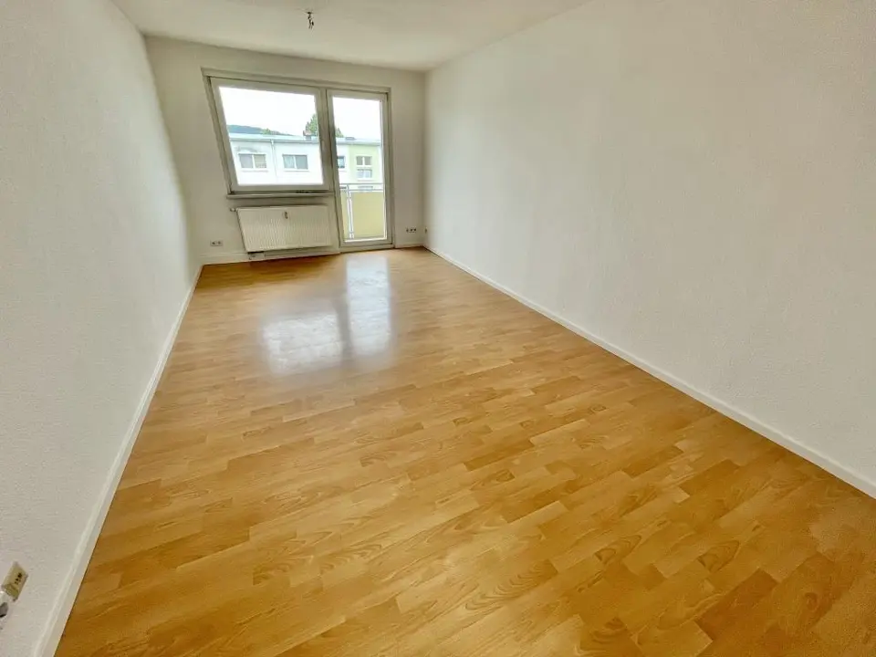 4 Zimmer Wohnung mit 70 m² in Gera – Bild 1