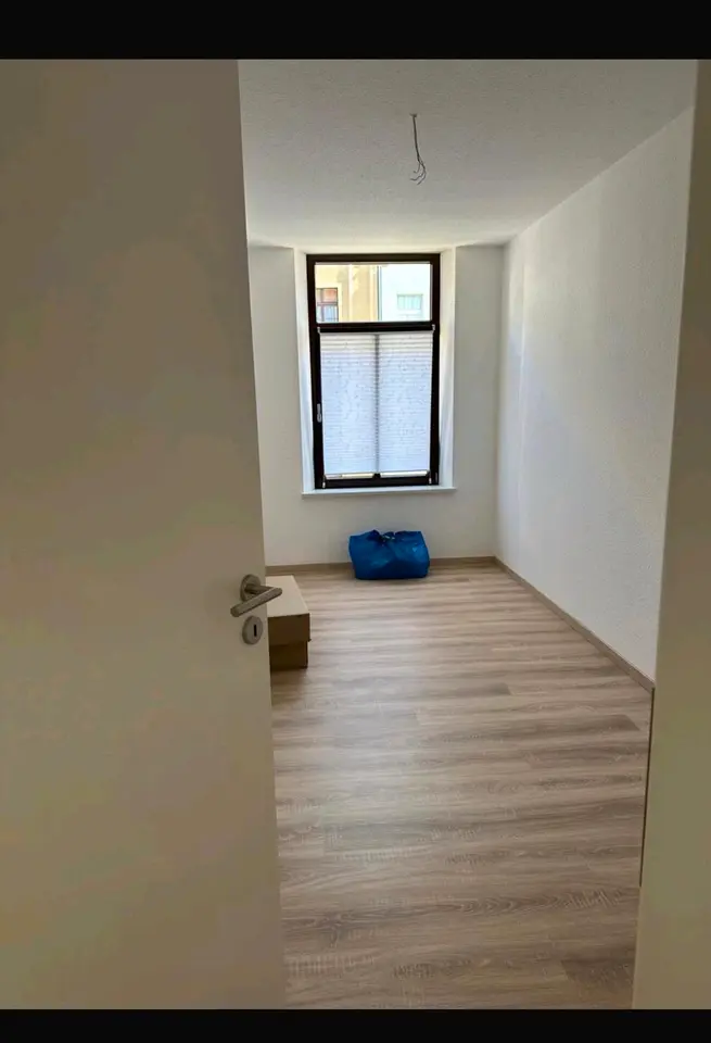 4 Zimmer Wohnung mit 102 m² in Plauen – Bild 2
