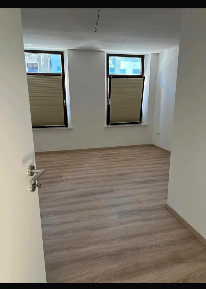 4 Zimmer Wohnung mit 102 m² in Plauen – Bild 3